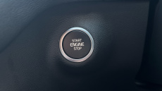 Volvo XC40 2.0 B4P Plus Dark 5dr Auto Petrol Estate